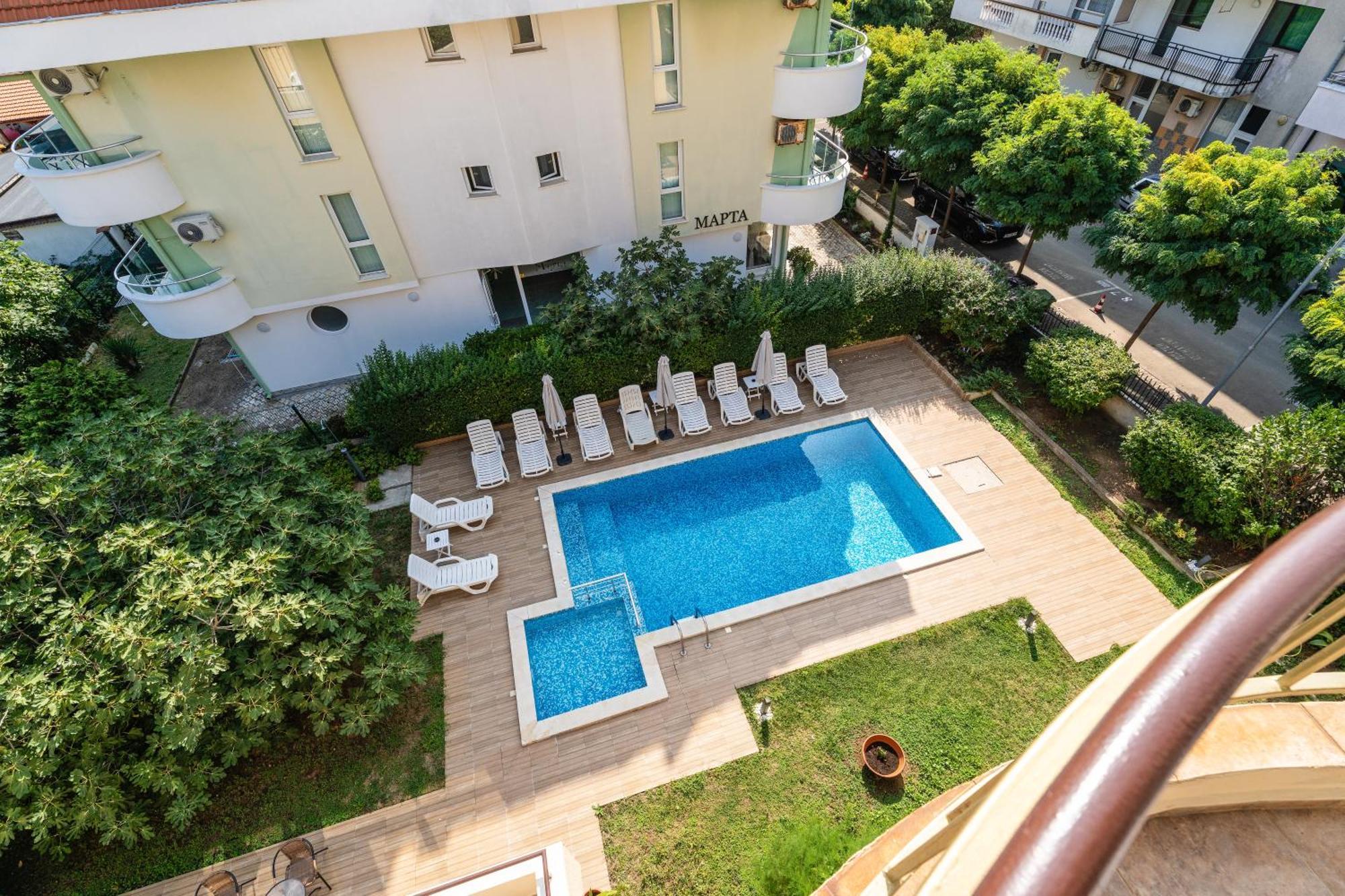 Hotel Milan 프리모르스코 외부 사진