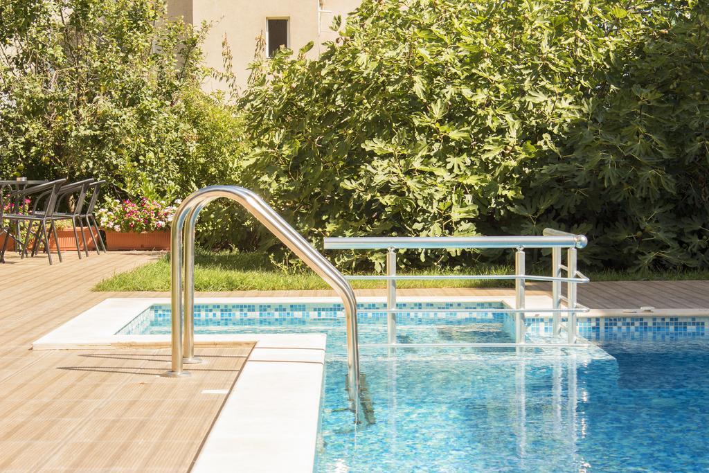 Hotel Milan 프리모르스코 외부 사진