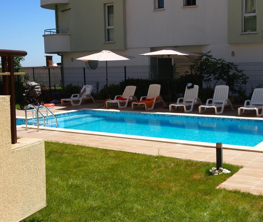 Hotel Milan 프리모르스코 외부 사진