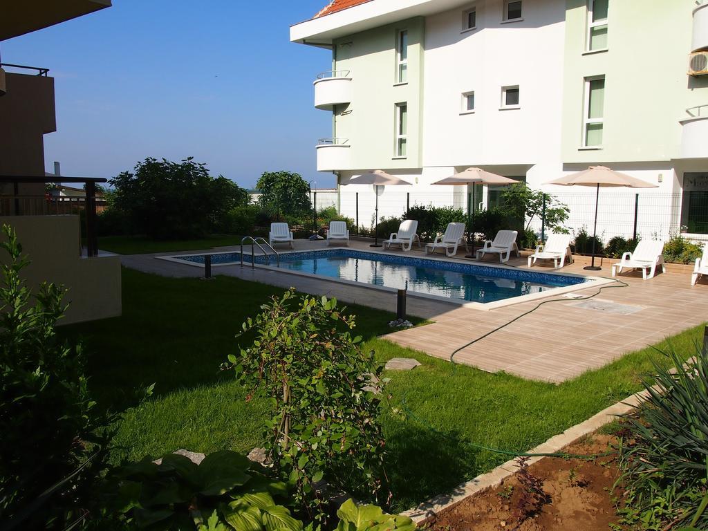 Hotel Milan 프리모르스코 외부 사진