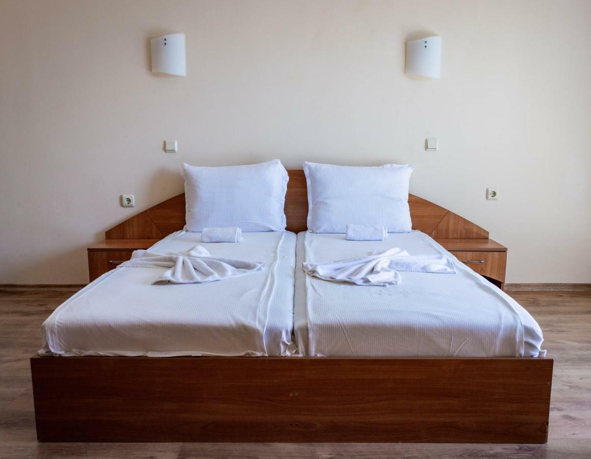 Hotel Milan 프리모르스코 외부 사진